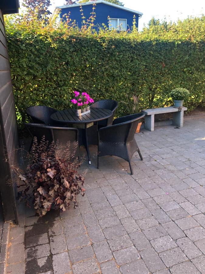 Nyistandsat Hojloftet Kaelderlejlighed Pa 70 M2 I Viborg Centrum, Med Plads Til 4 Personer Екстер'єр фото